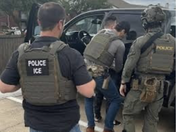 Kristi Noem cede: Agentes del ICE tendrán que llevar cámaras corporales en operativos en Minnesota